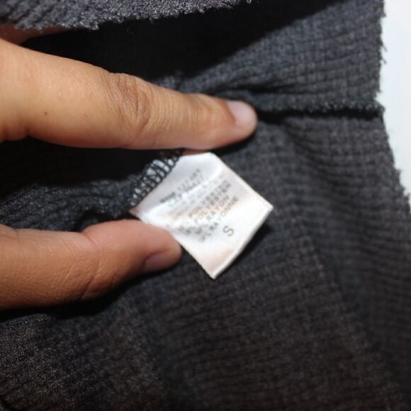 Wildfox Gray Long Sleeve Graphic tee Women Size Small - Picture 6 of 9